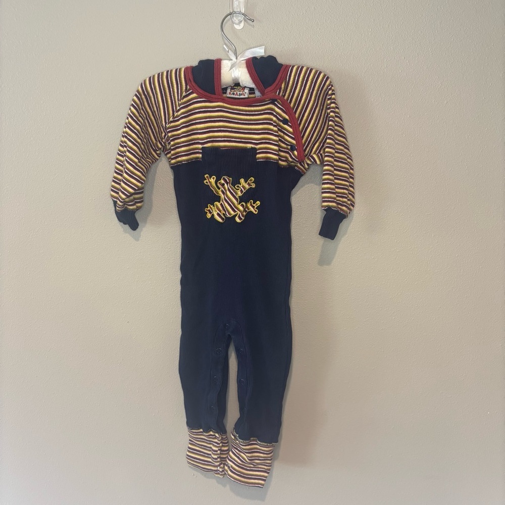 VINTAGE PEEK-A-BABE Infant Long Sleeve Hooded Onesie‎ with Frog Detail 12M